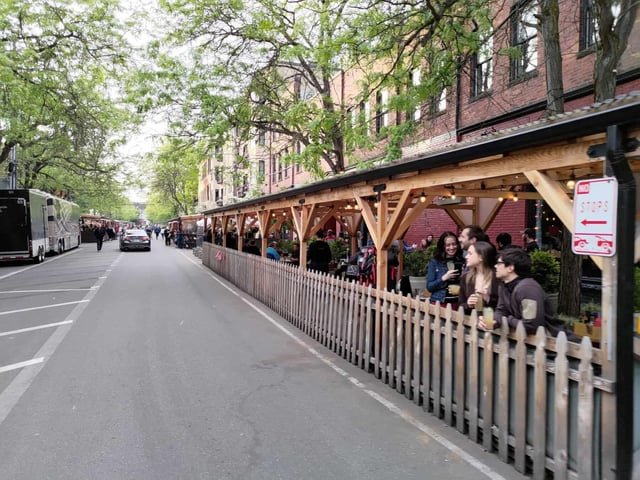 The Seattle City Council approved Dan Strauss’s “Shared Streets” legislation, which will introduce more pedestrian-prioritized streets in the city with speed limits as low as 10 mph.