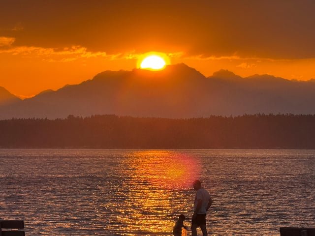 Alki this evening.