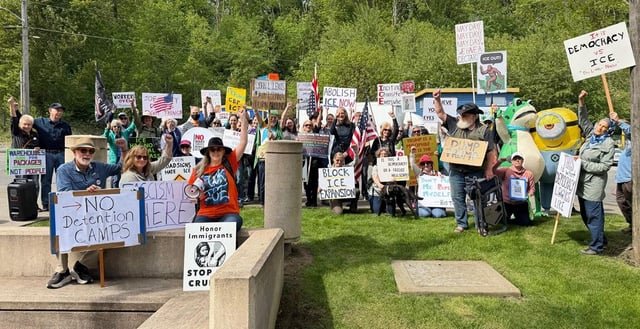 Protesters call out ICE presence in their community