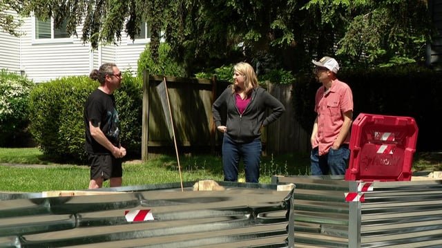 North Seattle neighborhood builds makeshift barricades after shootings near Aurora