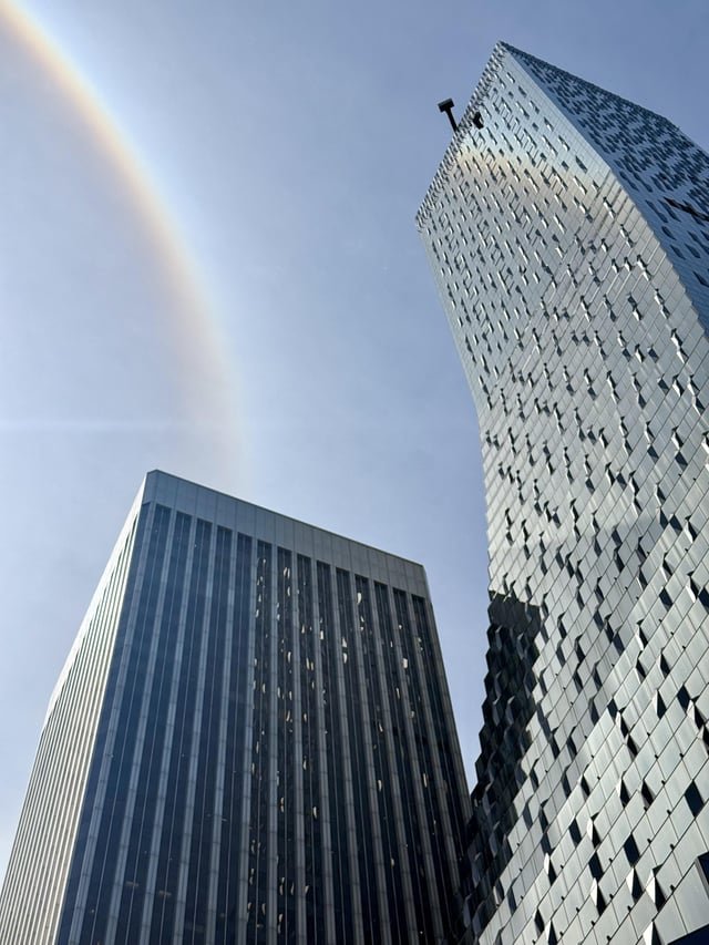 The sun halo today almost perfectly fit the curve of Rainier Square
