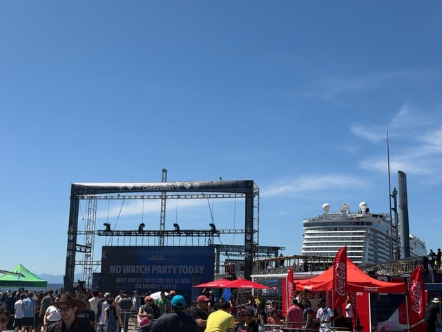 Seems insane to me the pier is not streaming all the World Cup games
