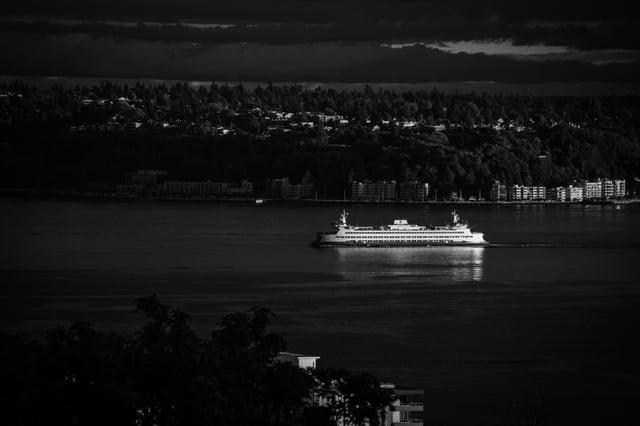 Ferry in Elliott Bay, viewed from Kerry Park.