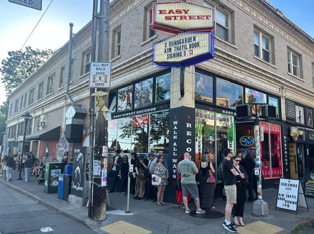 WEST SEATTLE WEEKEND SCENE: Soundgarden co-founder Kim Thayil’s book-signing session at Easy Street Records
