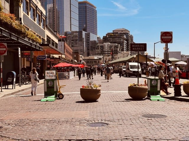 Tell us what you think about the Pike Place Market vehicle barriers – SDOT Blog