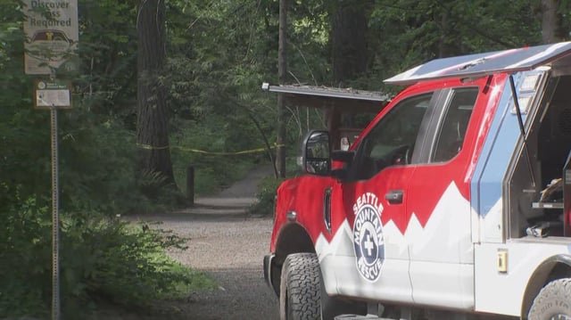 Search called off for bear involved in rare attack on Mount Si