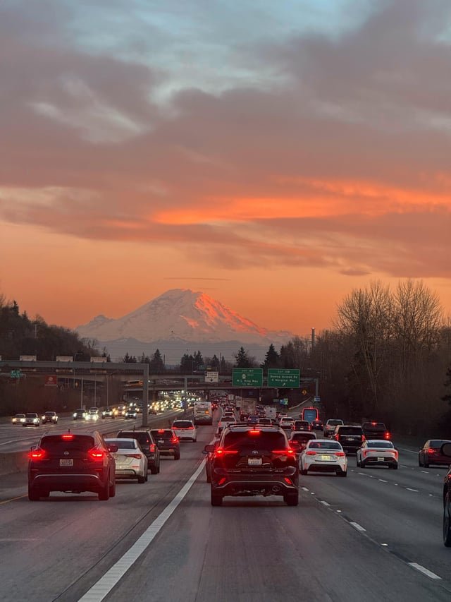 Anyone else love the drive south out of downtown after work on a clear day?