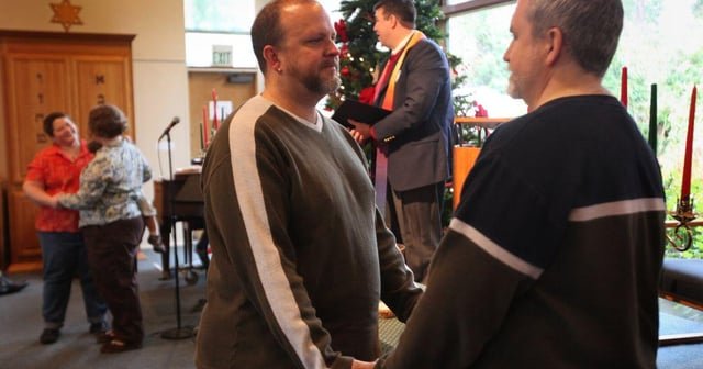 Seattle no longer top city for same-sex households | FYI Guy
