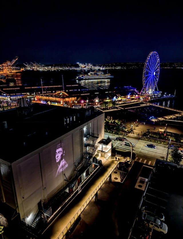 Luigi Mangione projection spotted in Seattle
