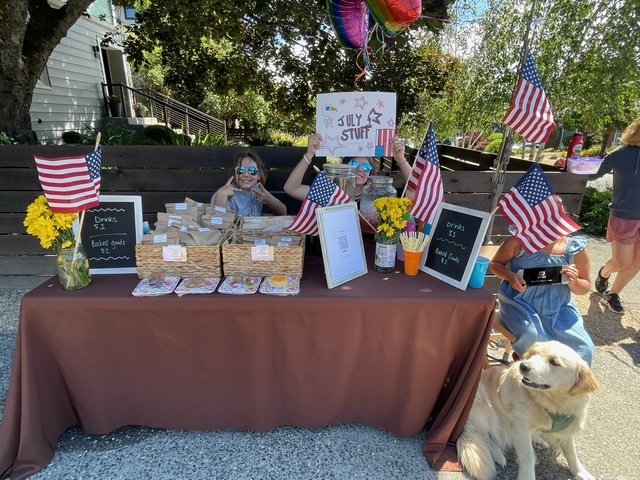 READER REPORT: Fourth of July lemonade stand on Genesee Hill