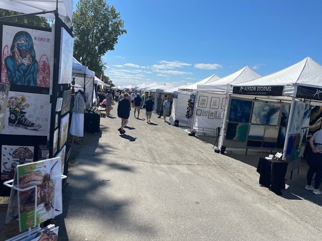 HAPPENING NOW: Alki Art Fair 2026, first day