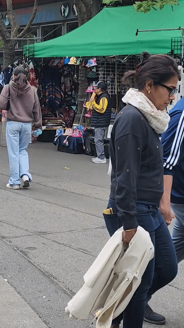 Busker/Shopowner? Jamming out in Seattle Center