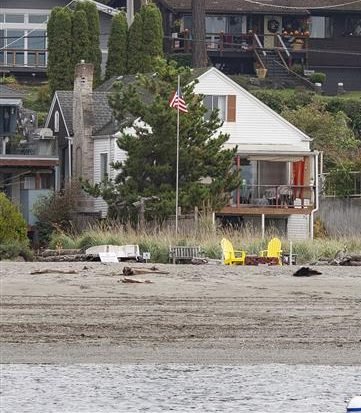 Here’s why King County is having a hearing about selling a West Seattle beach house