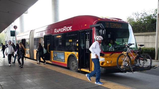 Hit-and-run driver crashes into King County Metro bus in Burien, four injured