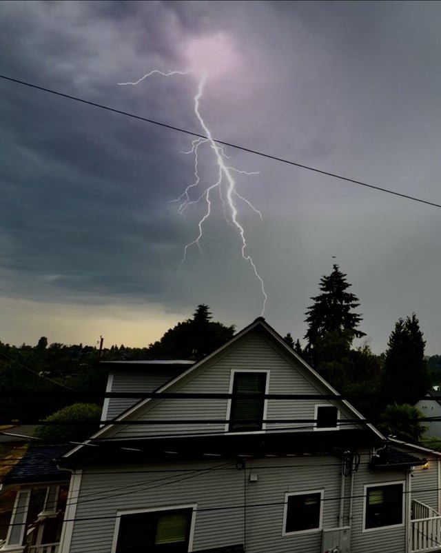Beautiful storm this morning
