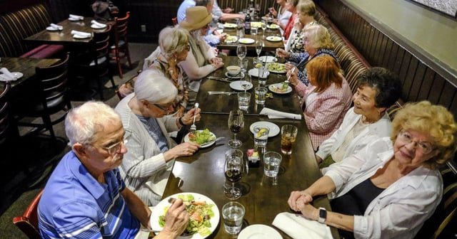 How these seniors launched the hottest supper club in Bellevue
