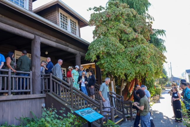 VIDEO: Log House Museum takes visitors ‘Beyond Alki’ as new exhibit officially opens