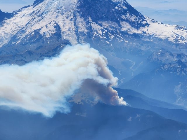 Brand new fire in Mt Rainier NP