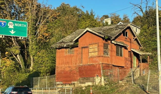 SOUND TRANSIT: Light rail might finally be end of the line for infamous vacant West Seattle house