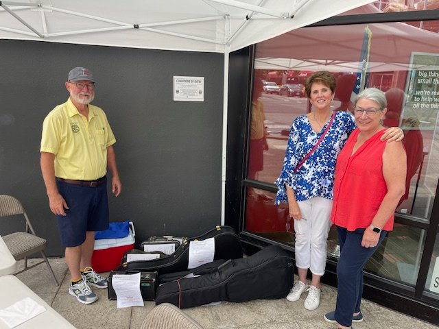 HAPPENING NOW: Dropoff donation drive for musical instruments