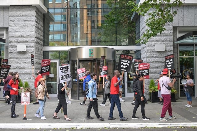 Striking workers will need to seek jobs to qualify for WA unemployment benefits