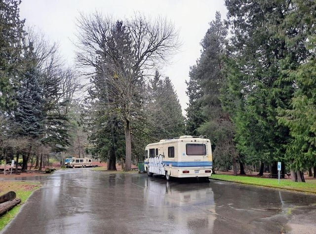Strauss Proposes Program Phasing Out Street Parking for RVs