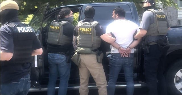 ICE arrests contractor in the middle of West Seattle construction job