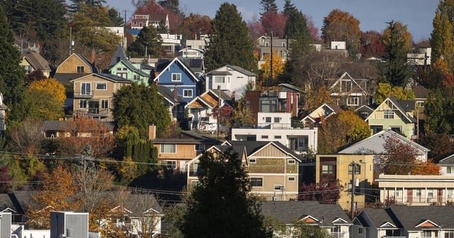 Seattle council bars homeowner solicitations to fight displacement