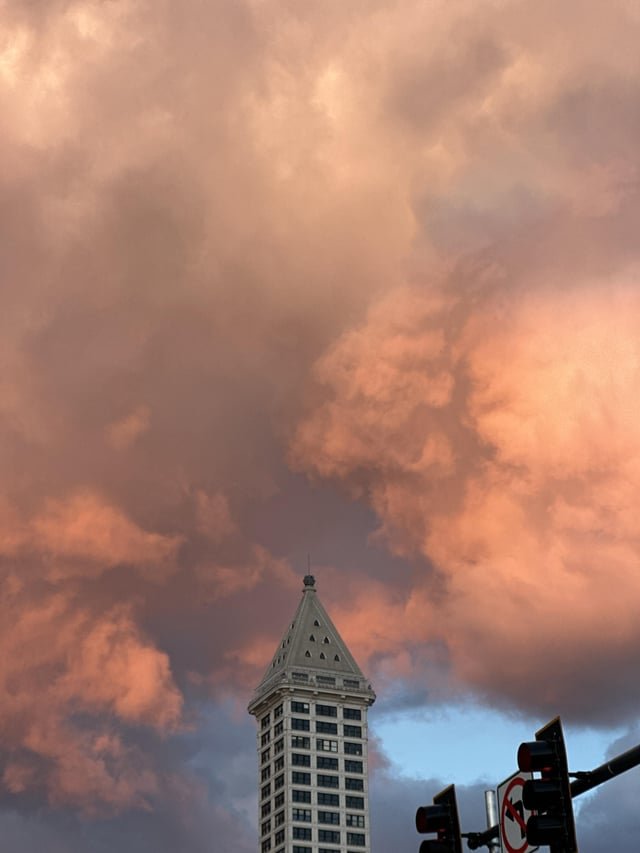 Pretty good clouds tonight.