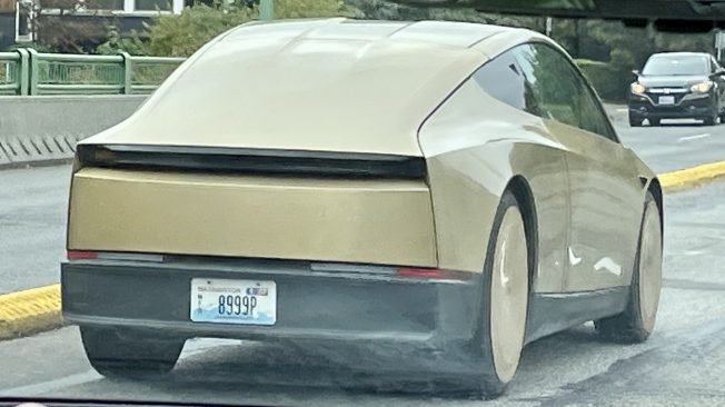 READER REPORT: Tesla Cybercab seen in West Seattle