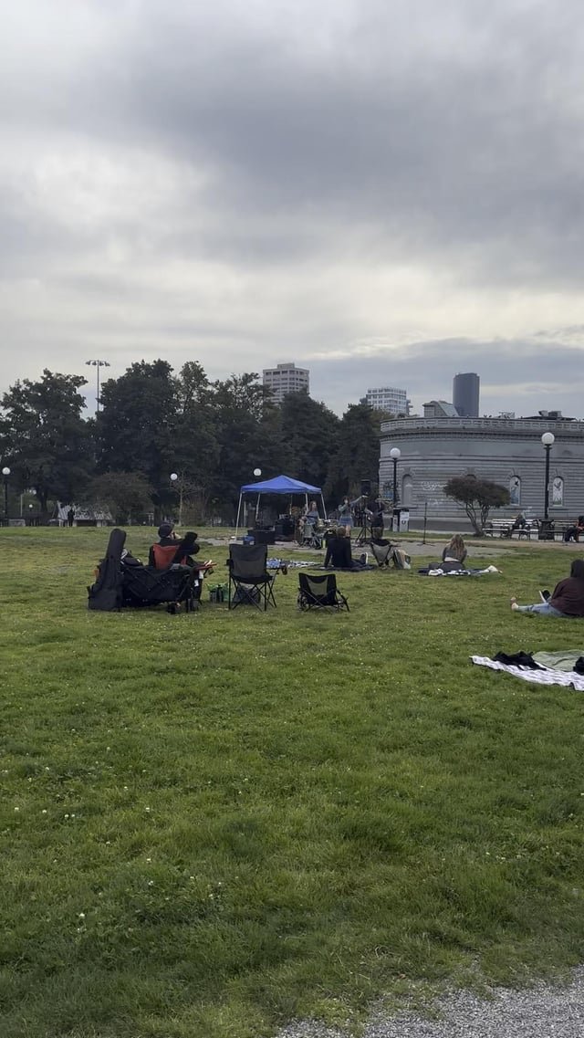 Free concert happening now in Cal Anderson Park