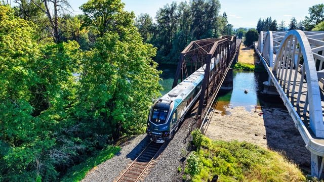 A New Era for Amtrak Cascades: Airo Fleet Debuts Sept. 30 – Amtrak Media (A New Era for Amtrak Cascades: Airo Fleet Debuts Sept. 30 – Amtrak Media (on 503/508 to Eugene, 516/519 to BC)