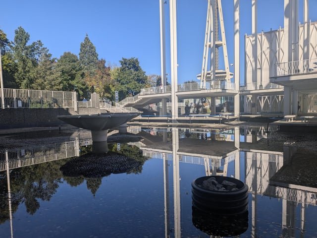 Pacific Science Center quietly destroyed the reflecting pool dinosaur sculptures this month