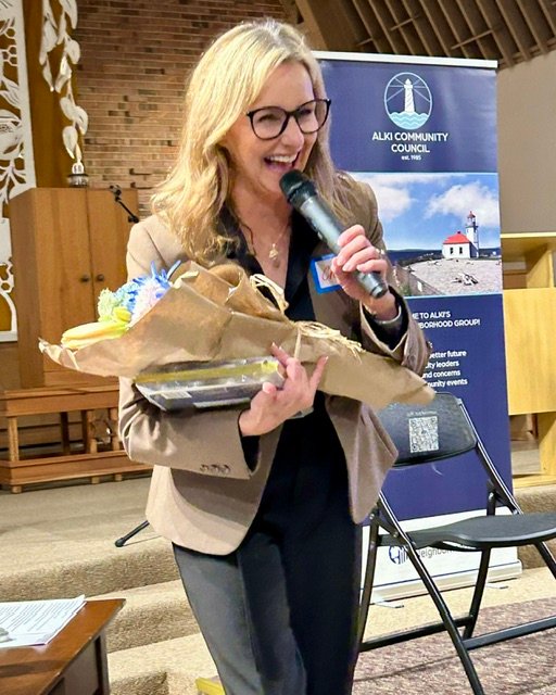 Candidate forum, tsunami preparedness and a leader stepping down @ Alki Community Council meeting