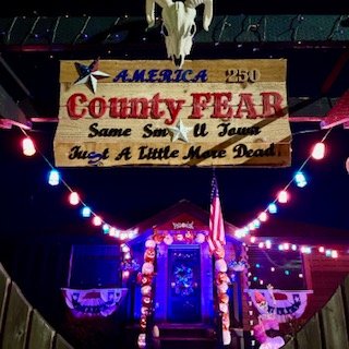 WEST SEATTLE HALLOWEEN: ‘County Fear’ set up at foot of Charlestown Hill