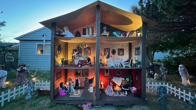 WEST SEATTLE HALLOWEEN: ‘Dollhouse of Horrors’